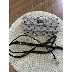 EUC Lanyani RFID Crossbody Wallet Wristlet Purse Phone Pocket Removable Strap